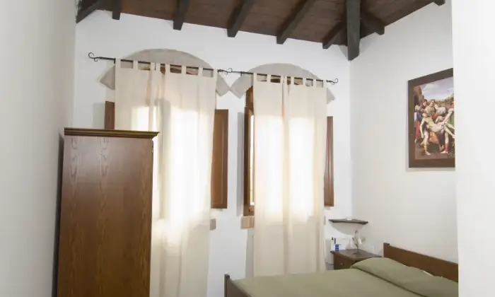 Rexer-Cerveteri-Casale-uso-foresteria-CAMERA-DA-LETTO