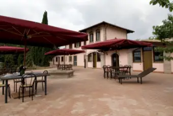 Rexer-Cerveteri-Casale-uso-foresteria-GIARDINO