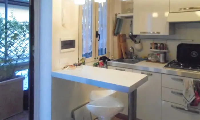Rexer-Milano-Bilocale-Milano-Centro-piazza-piemonte-piazza-po-privato-CUCINA