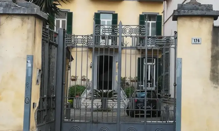 Rexer-Portici-Affittasi-bilocale-Terraneo-Via-ADiaz-ALTRO