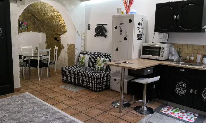 Rexer-Modica-Affittasi-monolocale-nel-cuore-di-Modica-bassa-lappartamento-dotato-di-ogni-confort-aff
