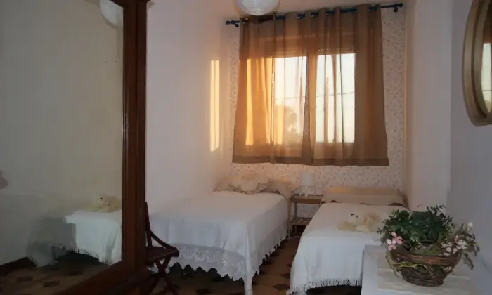 Rexer-Ragusa-Villa-posti-letto-Marina-di-Ragusa-Casa-Vacanze-CAMERA-DA-LETTO