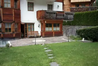 Rexer-MarebbeEnneberg-Grande-appartamento-con-giardino-GIARDINO