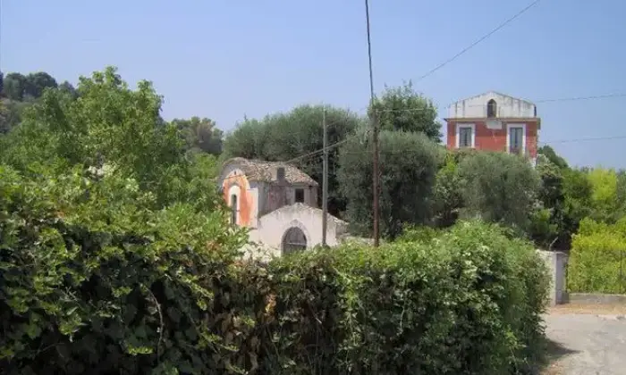 Rexer-Rodi-Garganico-Rustico-Casale-in-contrada-mascherizza-Rodi-Garganico-ALTRO