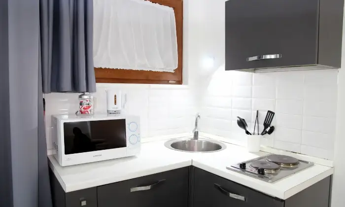 Rexer-Roma-APPARTAMENTO-vicino-OSPEDALE-BAMBIN-GESU-e-GEMELLI-con-PARCHEGGIO-CUCINA