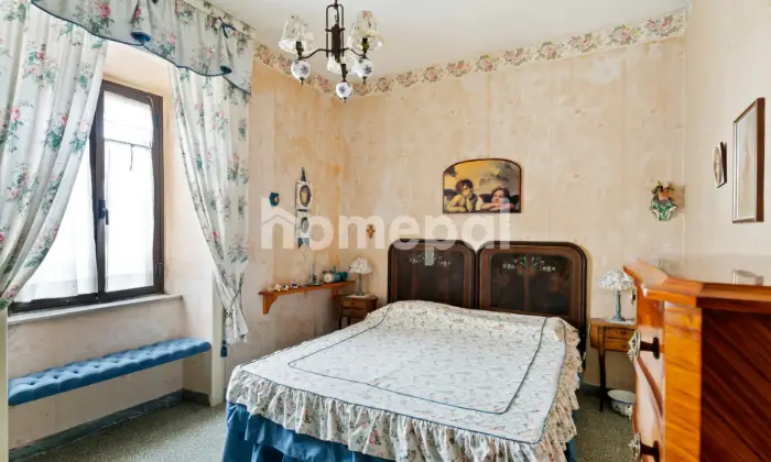 Rexer-Proceno-Graziosa-casa-indipendente-nel-suggestivo-Borgo-di-Proceno-CAMERA-DA-LETTO