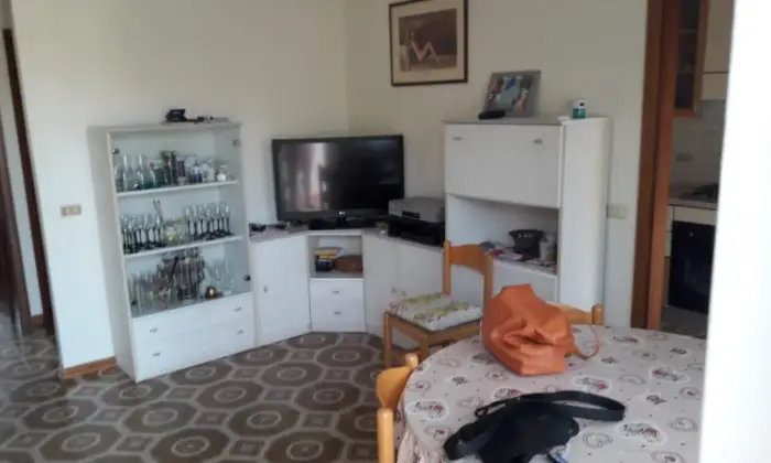 Rexer-Lucca-Affitto-appartamento-vani-Lido-di-Camaiore-SALONE