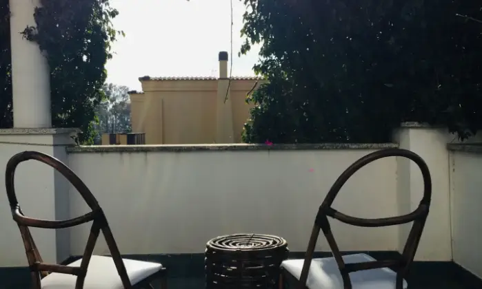 Rexer-Sabaudia-Villa-storica-indipendente-eurosettimana-TERRAZZO