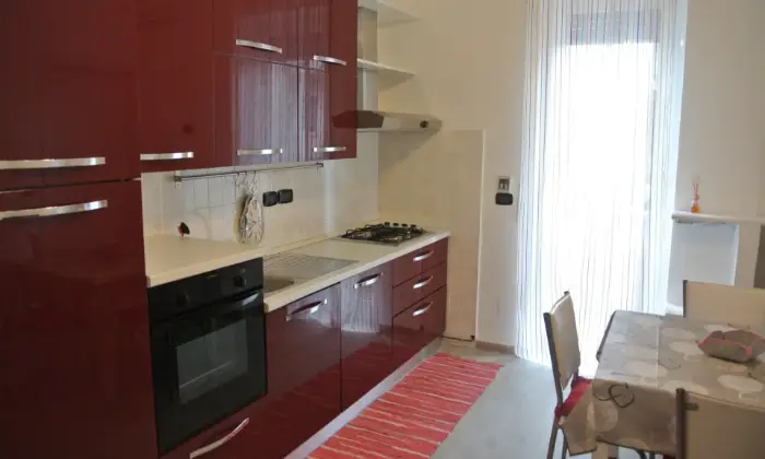 Rexer-Milano-Appartamento-di-fronte-Ospedale-San-Raffaele-CUCINA
