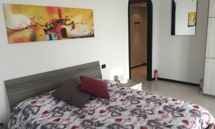 Rexer-Milano-Appartamento-di-fronte-Ospedale-San-Raffaele-CAMERA-DA-LETTO