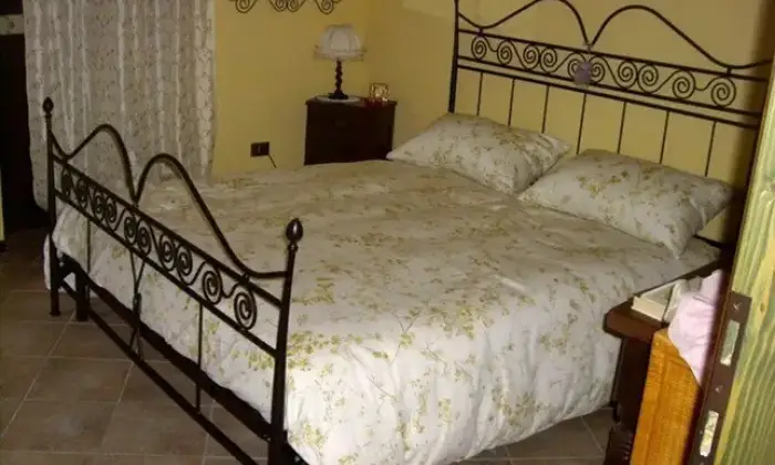 Rexer-Ardenno-Rustico-Casale-in-Vendita-in-zona-Pilasco-CAMERA-DA-LETTO