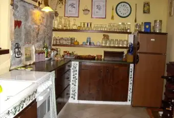 Rexer-Ardenno-Rustico-Casale-in-Vendita-in-zona-Pilasco-CUCINA