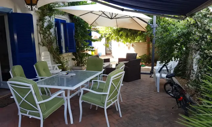 Rexer-Terracina-Casa-vacanze-a-mt-dal-mare-GIARDINO