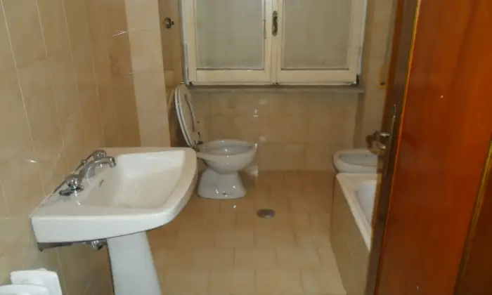Rexer-Ceccano-APPARTAMENTO-ARREDATO-BAGNO