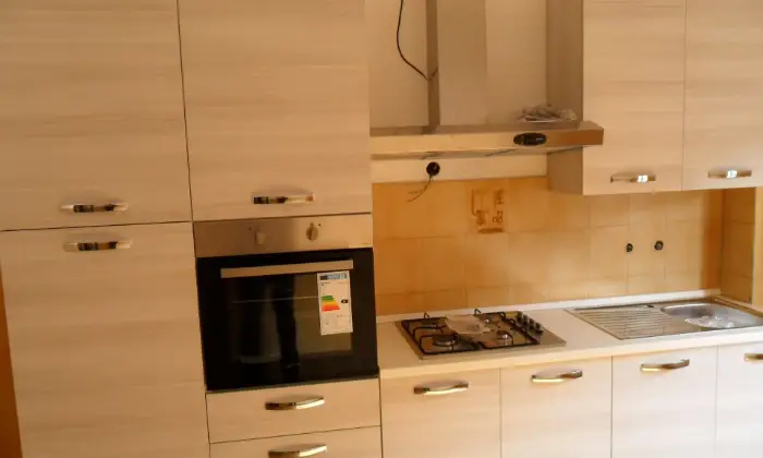 Rexer-Ceccano-APPARTAMENTO-ARREDATO-CUCINA