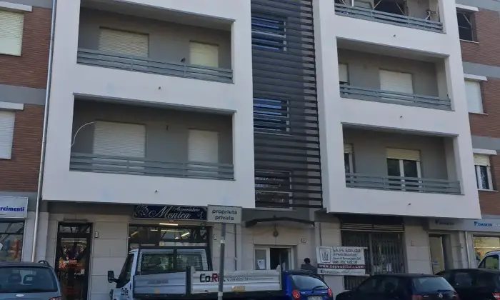 Rexer-Reggio-nellEmilia-AFFITTASI-CAMERE-PER-STUDENTI-O-LAVORATORI-DA-AGOSTO-FACCIATA