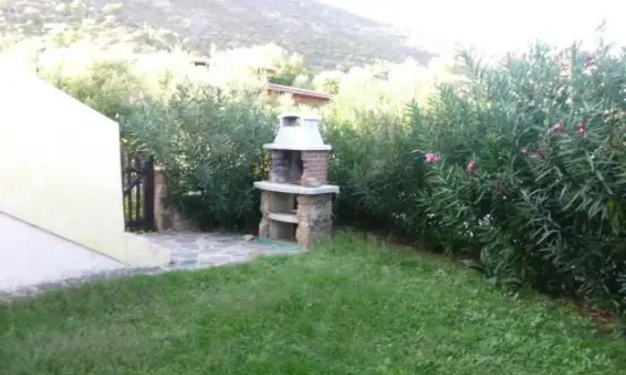 Rexer-San-Teodoro-San-Teodoro-appartamento-con-splendida-vista-mare-GIARDINO