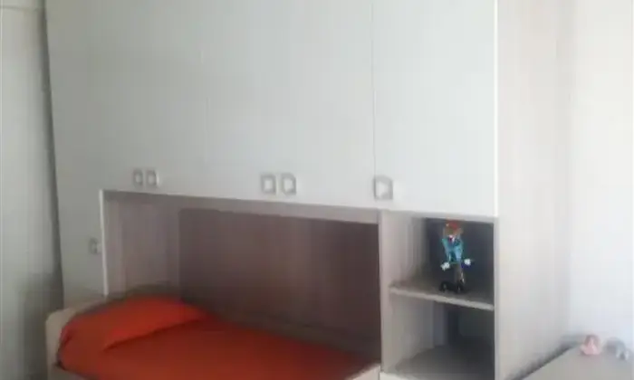 Rexer-Roma-Doppia-tuscolana-metro-tor-vergata-CAMERA-DA-LETTO