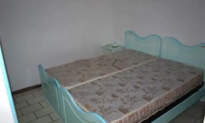 Rexer-Trinit-dAgultu-e-Vignola-Affitto-di-appartamento-su-due-piani-in-via-Prunzilvunu-Trinit-dAgultu-e-Vignola-CAMERA-DA-LETTO