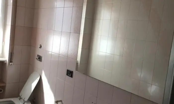 Rexer-Milano-Affitto-appartamento-di-metri-quadri-BAGNO