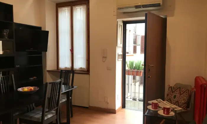 Rexer-Milano-BILOCALE-VIA-VIGNOLA-SALONE