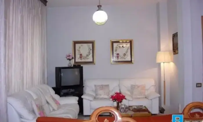Rexer-Jerzu-In-affitto-appartamento-lussuoso-al-centro-di-Jerzu-SALONE