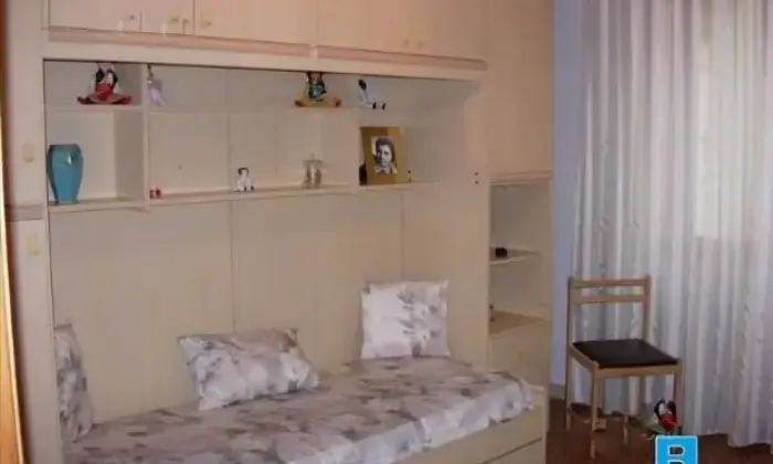 Rexer-Jerzu-In-affitto-appartamento-lussuoso-al-centro-di-Jerzu-CAMERA-DA-LETTO