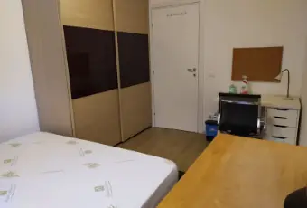 Rexer-Roma-Stanza-singola-con-letto-matrimoniale-CAMERA-DA-LETTO