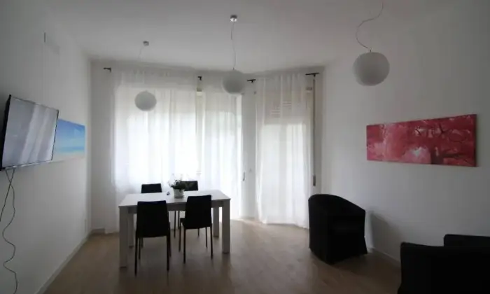 Rexer-Roma-Stanza-singola-con-letto-matrimoniale-SALONE