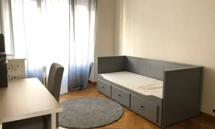 Rexer-Torino-AFFITTO-INTERO-ALLOGGIO-STANZE-SINGOLE-E-BAGNI-STUDENTI-POLITECNICO-ECONOMIA-MEDICINA-CAMERA-DA-LETTO