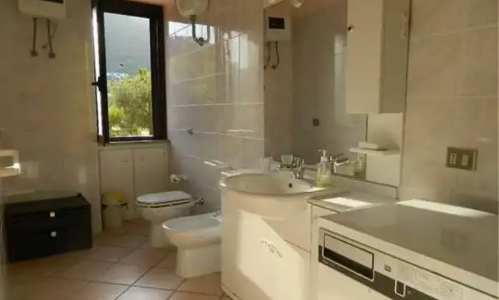 Rexer-Cardedu-Vacanze-da-sogno-in-villa-lussuosa-con-giardino-BAGNO