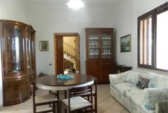Rexer-Cardedu-Vacanze-da-sogno-in-villa-lussuosa-con-giardino-SALONE
