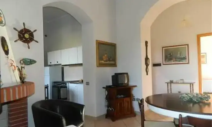 Rexer-Cardedu-Vacanze-da-sogno-in-villa-lussuosa-con-giardino-SALONE
