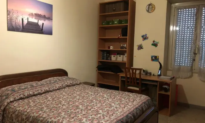 Rexer-Roma-Stanza-fittasi-CAMERA-DA-LETTO