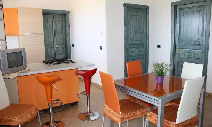 Rexer-Ginosa-Fronte-mare-metri-dalla-spiaggia-CUCINA