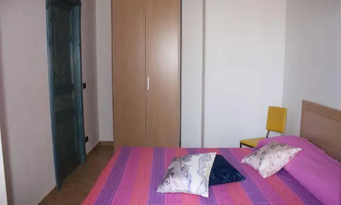Rexer-Ginosa-Fronte-mare-metri-dalla-spiaggia-CAMERA-DA-LETTO