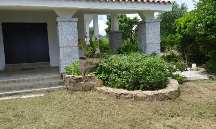 Rexer-Golfo-Aranci-Villa-indipendente-vista-mare-GIARDINO