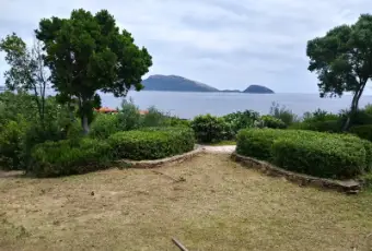 Rexer-Golfo-Aranci-Villa-indipendente-vista-mare-GIARDINO
