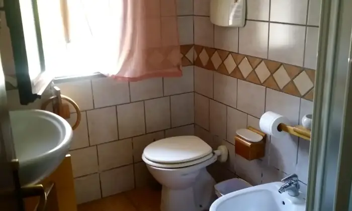 Rexer-Golfo-Aranci-Villa-indipendente-vista-mare-BAGNO