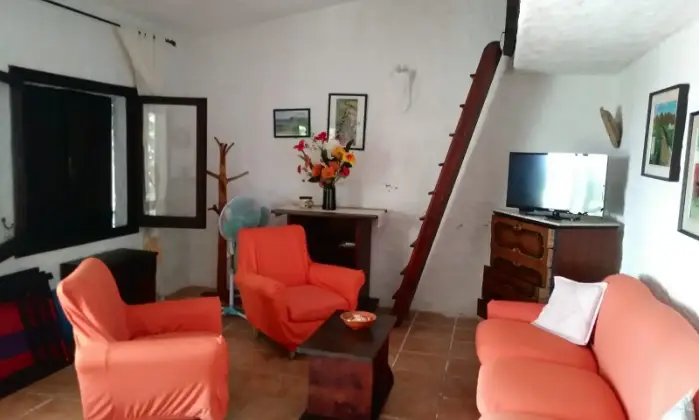 Rexer-Golfo-Aranci-Villa-indipendente-vista-mare-SALONE