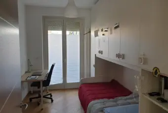 Rexer-Torino-TRILOCALE-PER-STUDENTI-FUORI-SEDE-CAMERA-DA-LETTO