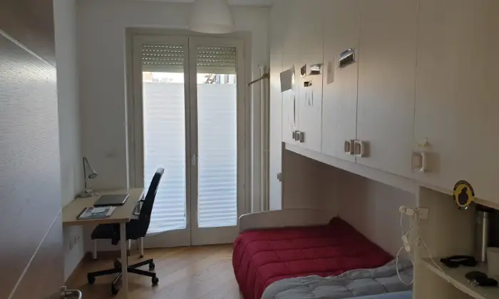 Rexer-Torino-TRILOCALE-PER-STUDENTI-FUORI-SEDE-CAMERA-DA-LETTO
