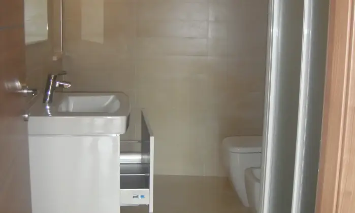 Rexer-Torino-TRILOCALE-PER-STUDENTI-FUORI-SEDE-BAGNO