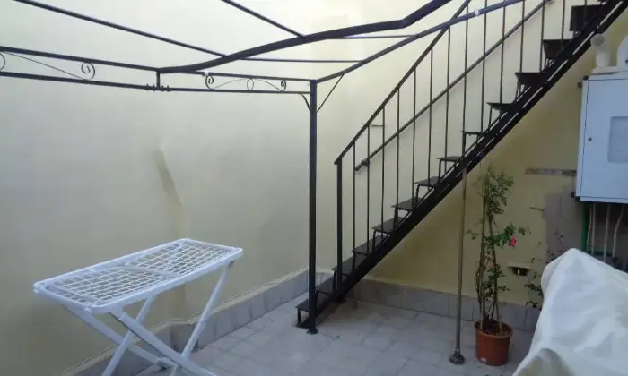 Rexer-San-Gregorio-da-Sassola-Affittasi-due-appartamenti-TERRAZZO