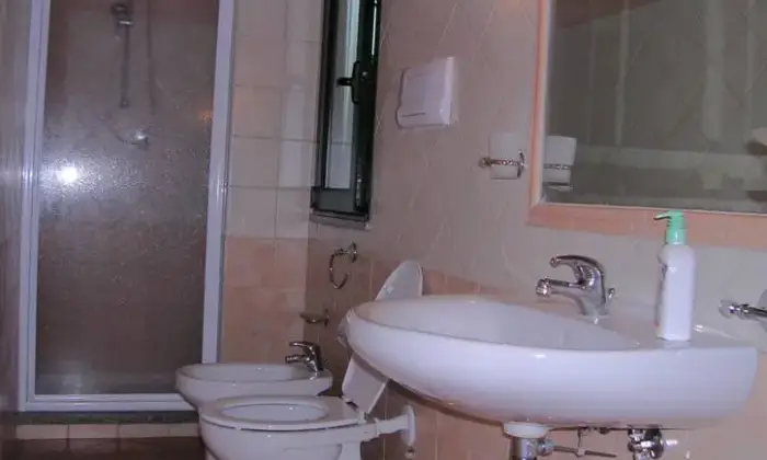 Rexer-OROSEI-VILLA-BARBISLA-MARINA-di-OROSEI-BAGNO