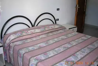 Rexer-Orosei-Affitto-di-trilocale-in-via-Sicilia-Orosei-CAMERA-DA-LETTO