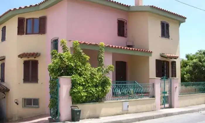 Rexer-Orosei-Affitto-di-trilocale-in-via-Sicilia-Orosei-ALTRO