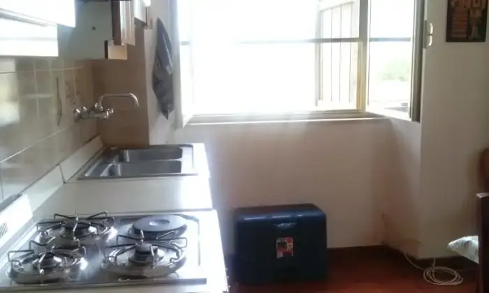 Rexer-Oristano-Casa-in-campagna-in-affitto-CUCINA