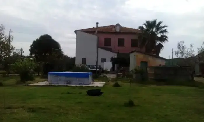 Rexer-Oristano-Casa-in-campagna-in-affitto-GIARDINO