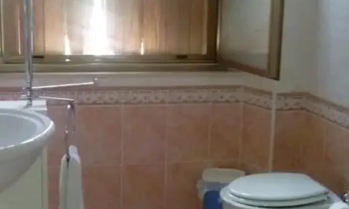 Rexer-Oristano-Appartamento-in-affitto-Oristano-BAGNO